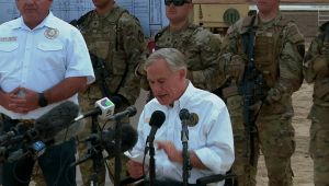 Texas anuncia una base de ayuda a la Guardia Nacional en Eagle Pass