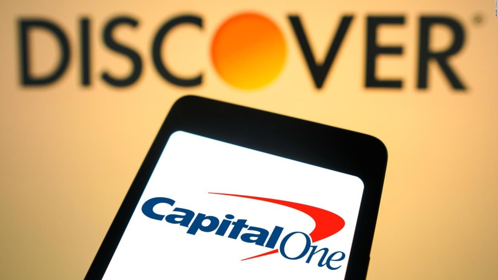 Capital One compra Discover Financial Services