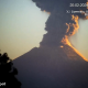 Mira la enorme explosión del Popocatépetl que cubrió el cielo
