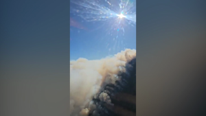 Video: Autoridades sobrevuelan incendio en el Volcán de Agua