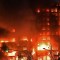 Feroz incendio en edificio de apartamentos en Valencia