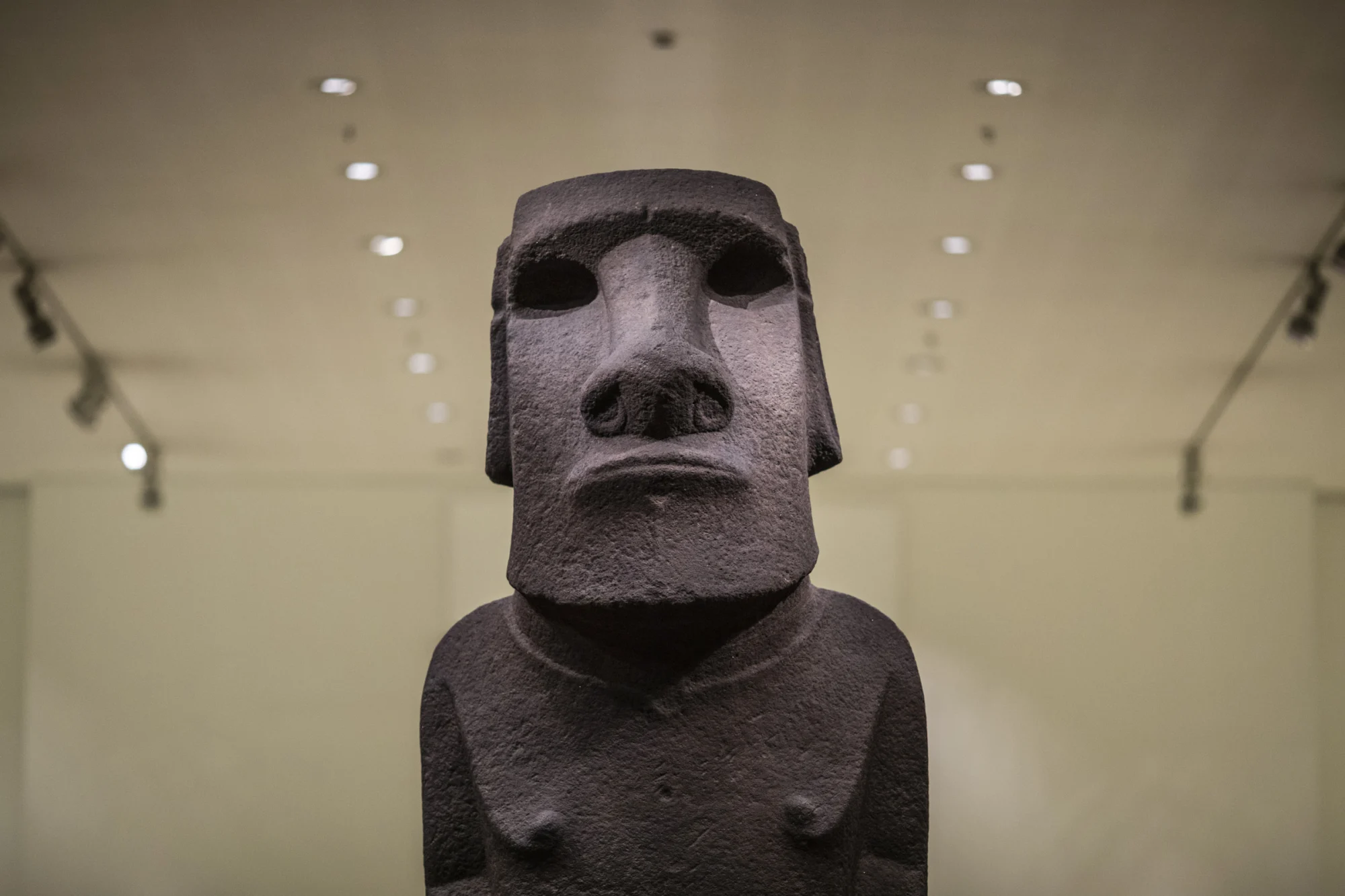 Activists bombard the British Museum's social media with calls to return the Easter Island statue
