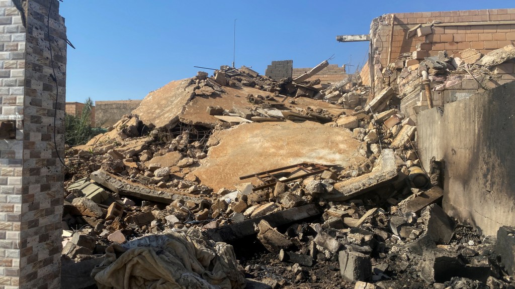  Se ve un edificio destruido tras un ataque aéreo estadounidense en al-Qaim, Iraq, el 3 de febrero.(Foto: Stringer/Reuters).