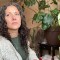 Enitza Templeton, quien alguna vez fue esposa tradicional durante 10 años, es vista en su casa de Littleton, Colorado, el 14 de febrero. (Laura Oliverio/CNN)