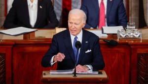 Biden: La democracia prevaleció pese a intento de robar la elección