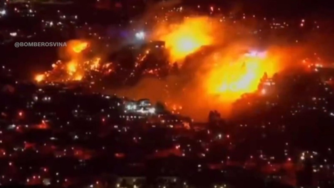 Video muestra llamas incendiando hectáreas en Valparaíso