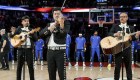 Mariachis se viraliza al interpretar himno de EE.UU. en la NBA