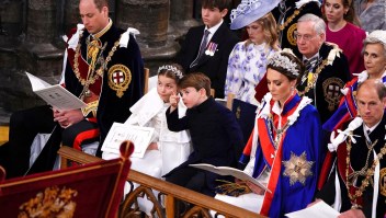 ¿Cómo cambiaría la dinámica de la familia real británica?