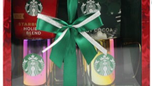 Piden retirar unas 440.000 tazas navideñas de Starbucks