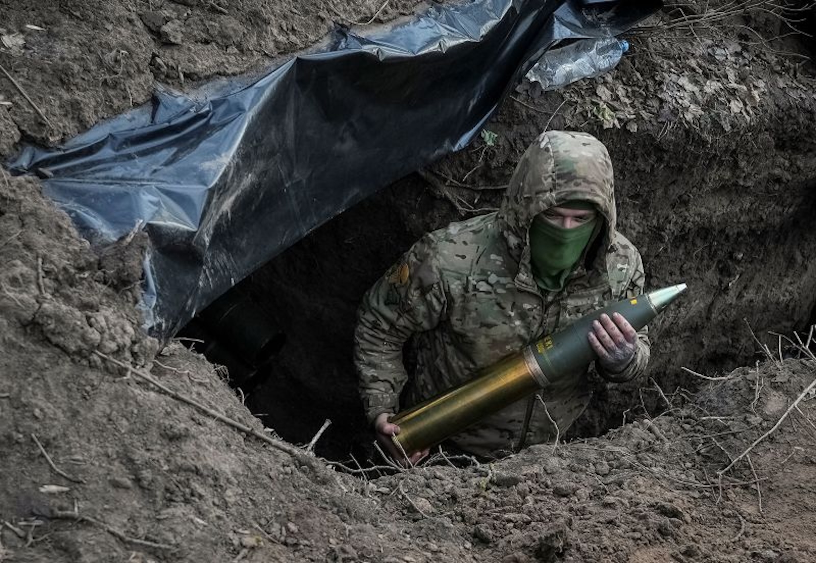 artillery russia ukraine