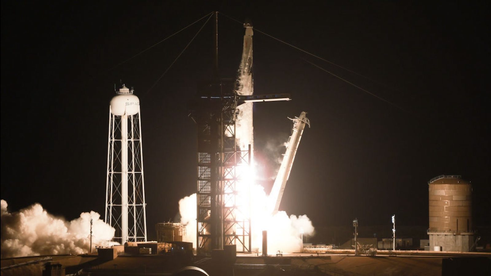 La NASA y SpaceX lanzan la misión Crew-8 a la Estación Espacial Internacional