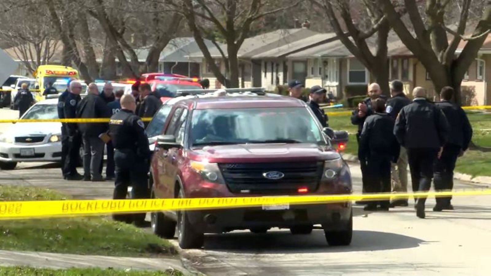 Knife attack leaves 4 dead and 7 injured in a residential area of ​​Rockford, Illinois, according to authorities