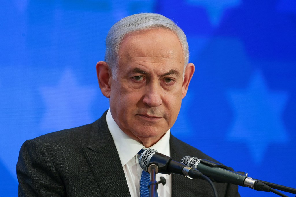 El primer ministro de Israel, Benjamín Netanyahu, habla en la Conferencia de Presidentes de las principales organizaciones judías estadounidenses en Jerusalén el 18 de febrero. (Foto: Ronen Zvulun/Reuters).