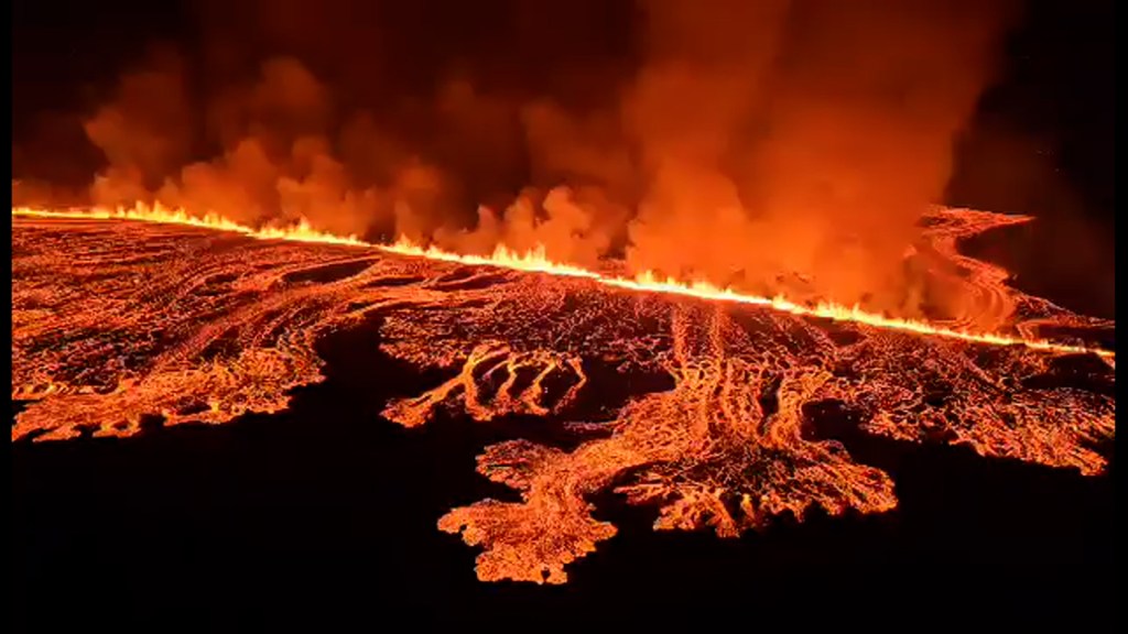 Volcanic eruption on the Reykjanes Peninsula, Iceland.  (Credit: LIVEFROMICELAND.IS via Reuters)