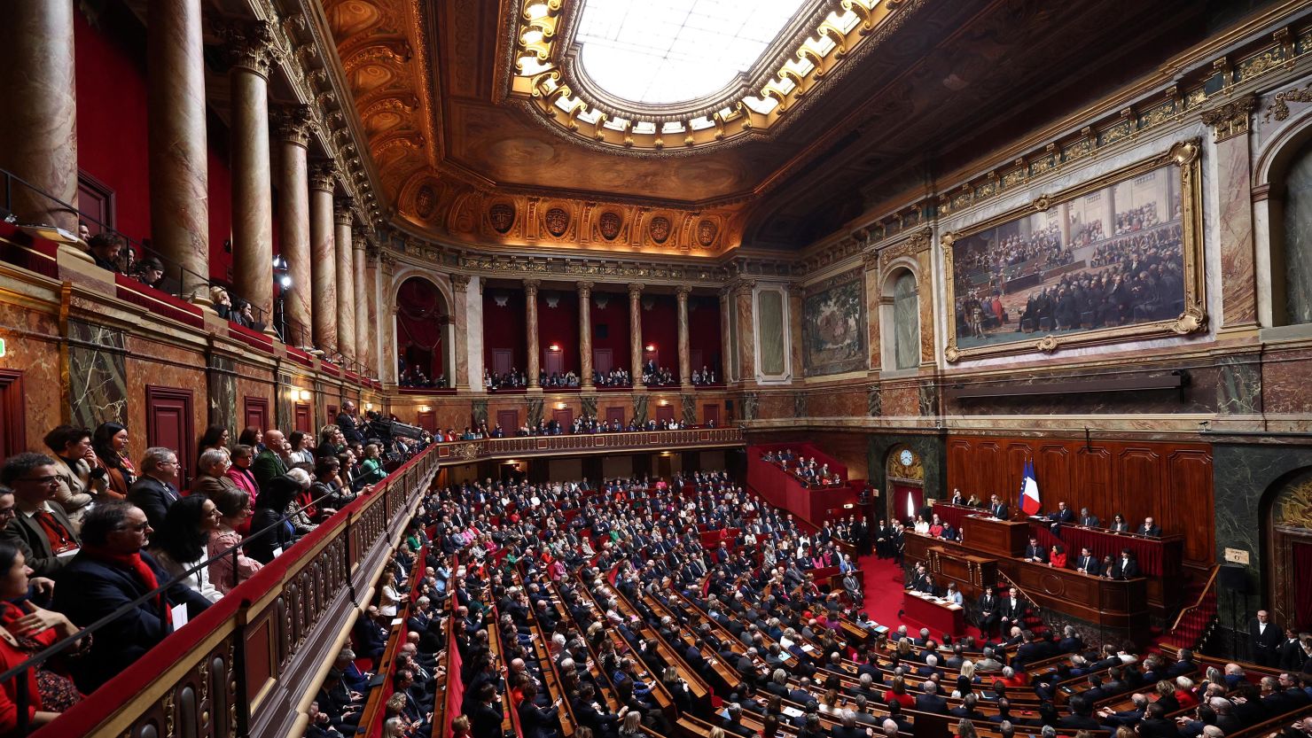 Perancis menjadi negara pertama yang memasukkan hak aborsi dalam konstitusinya