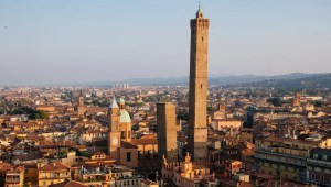 Las torres de Bolonia datan del siglo XII. (Foto: Francesco Riccardo Iacomino/Momento RF/Getty Images).