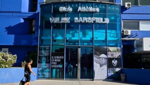 Vista de la entrada al estadio José Amalfitani del equipo de fútbol argentino Vélez Sarsfield el 7 de marzo de 2024 en Buenos Aires. (Foto de LUIS ROBAYO/AFP vía Getty Images)