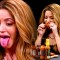 ¡Pica! Shakira y el desafío de comer alitas picantes