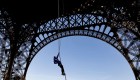 El hito de una atleta francesa en la Torre Eiffel