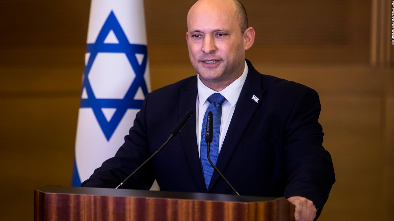 El ex primer ministro de Israel pide una respuesta "decisiva" a los
ataques de Irán