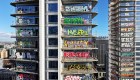 Así dejan su marca artistas urbanos en una torre de Los Angeles