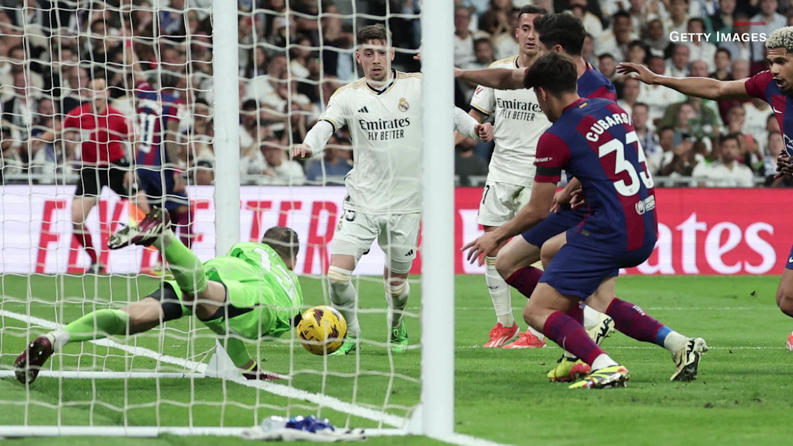 ¿Fue gol o no? Esto dijo el VAR en la jugada polémica del Real
Madrid-Barcelona