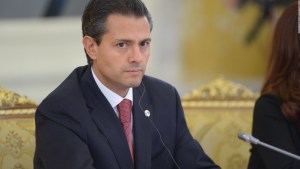 ¿Cuál es la razón del "autoexilio" del expresidente Peña Nieto?