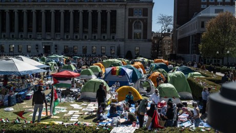 Manifestantes en Columbia reciben una extensión de las autoridades de la Universidad para retirar el campamento