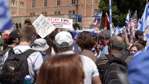Protestas a favor de Palestina e Israel se oponen en las universidades de EE.UU.