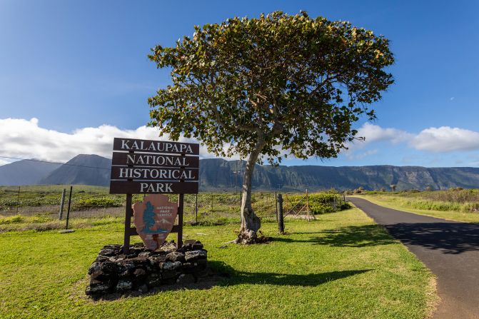 este parque nacional de hawai es un paraíso natural y con un oscuro pasado médico