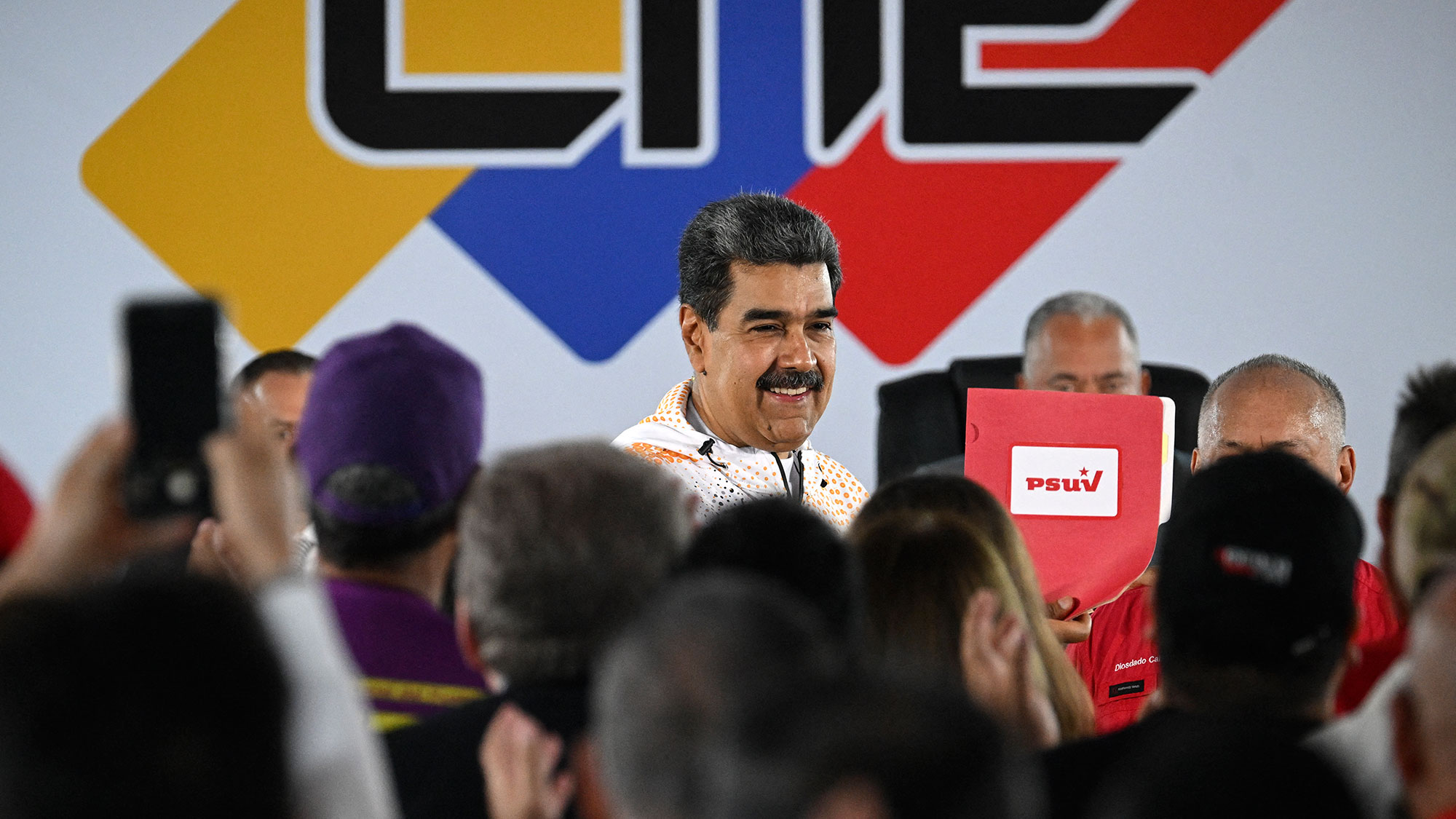 Cárcel, inhabilitación política y disolución de organiz...a ley “antifascista” que impulsa el Gobierno de
Venezuela?