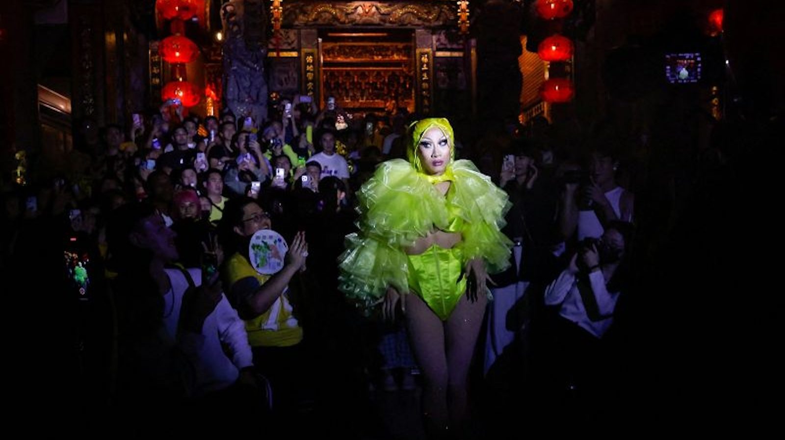 Drag queen ganadora de "RuPaul's Drag Race" recibe los elogios de la
presidenta de Taiwán
