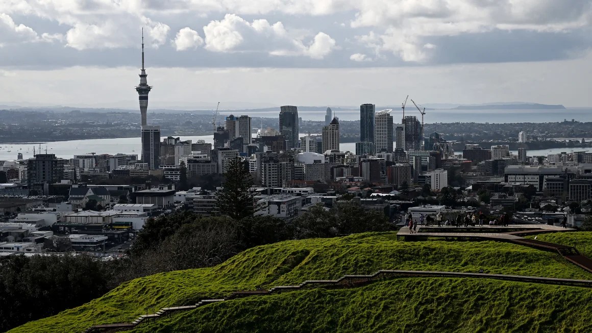 Nowa Zelandia zaostrza przepisy wizowe ze względu na „niezrównoważoną” migrację