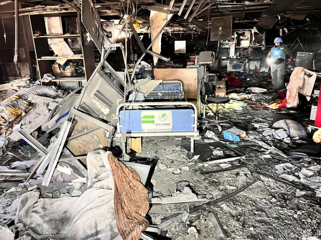 Una vista del interior del destruido Hospital Al Shifa, Gaza, durante una inspección de la Organización Mundial de la Salud en esta imagen publicada el 6 de abril de 2024. (Tedros Adhanom Ghebreyesus/Reuters).