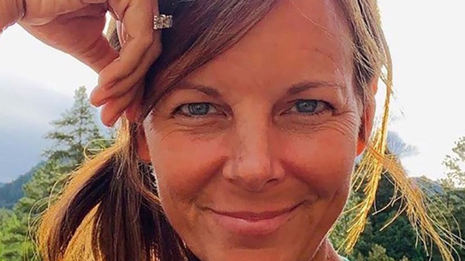 Według koronera kobieta z Kolorado, która zaginęła podczas jazdy na rowerze, zmarła w wyniku zabójstwa i miała w organizmie koktajl narkotyków.