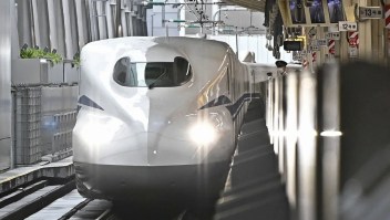 Los trenes bala Shinkansen de Japón tienen fama de ser puntuales. (Foto: Noticias Kyodo/Getty Images).