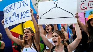 Así son las restricciones de la nueva ley del aborto en Florida