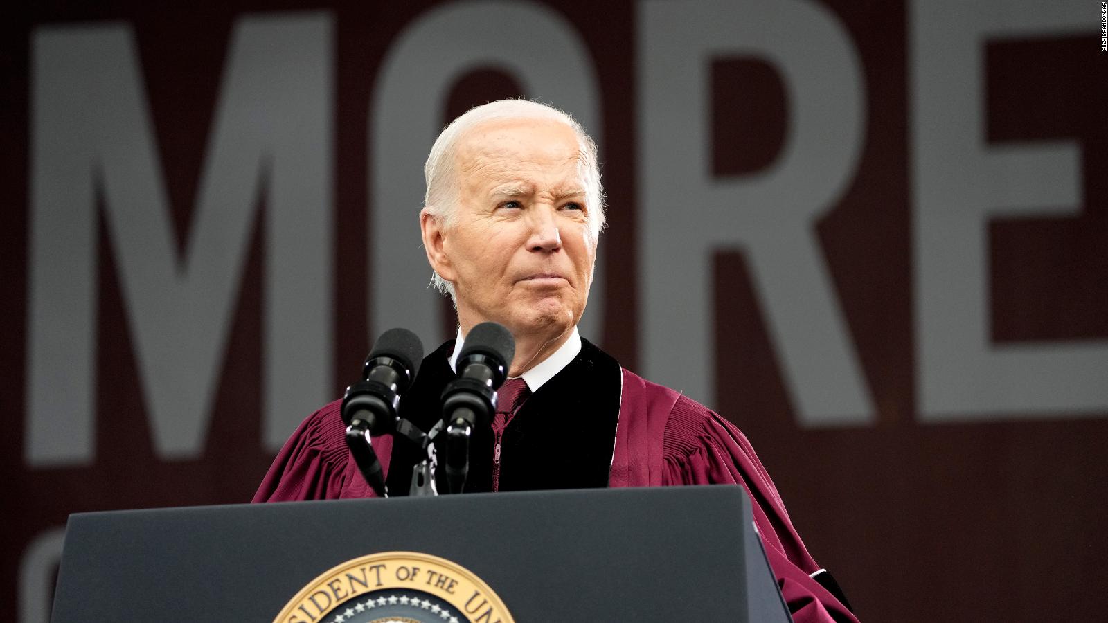 Biden enfrentó protestas pacíficas mientras pronunciaba un discurso en  Morehouse College | Video | CNN