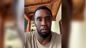 Sean "Diddy" Combs pide disculpas tras video ataque a expareja