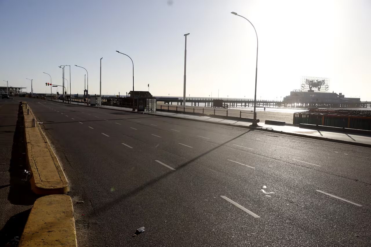 fotos | calles y comercios vacíos en argentina por el paro general del 9 de mayo