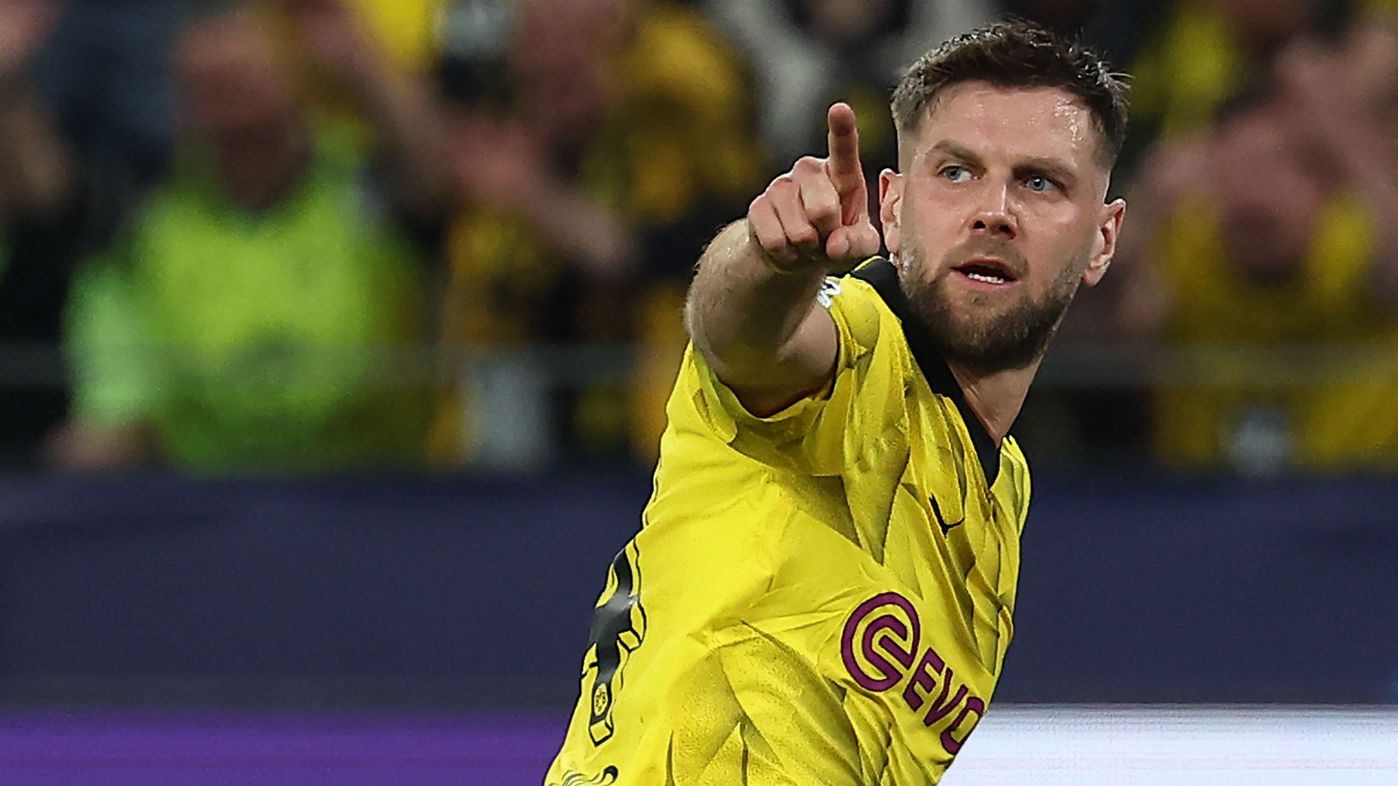 Borussia Dortmund Beat PSG 1-0 In Champions League Semi-finals