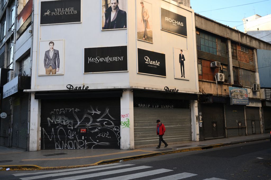 fotos | calles y comercios vacíos en argentina por el paro general del 9 de mayo