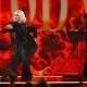 Nebulossa representando a España con la canción "ZORRA" en el Festival de Eurovisión en el Malmo Arena, en Malmo, Suecia, el 9 de mayo de 2024. (Foto de Jessica Gow/AFP/Getty Images)