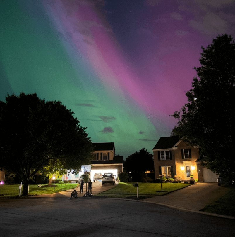 Una aurora boreal en Miamisburg, Ohio. (Crédito: Matt Kick)