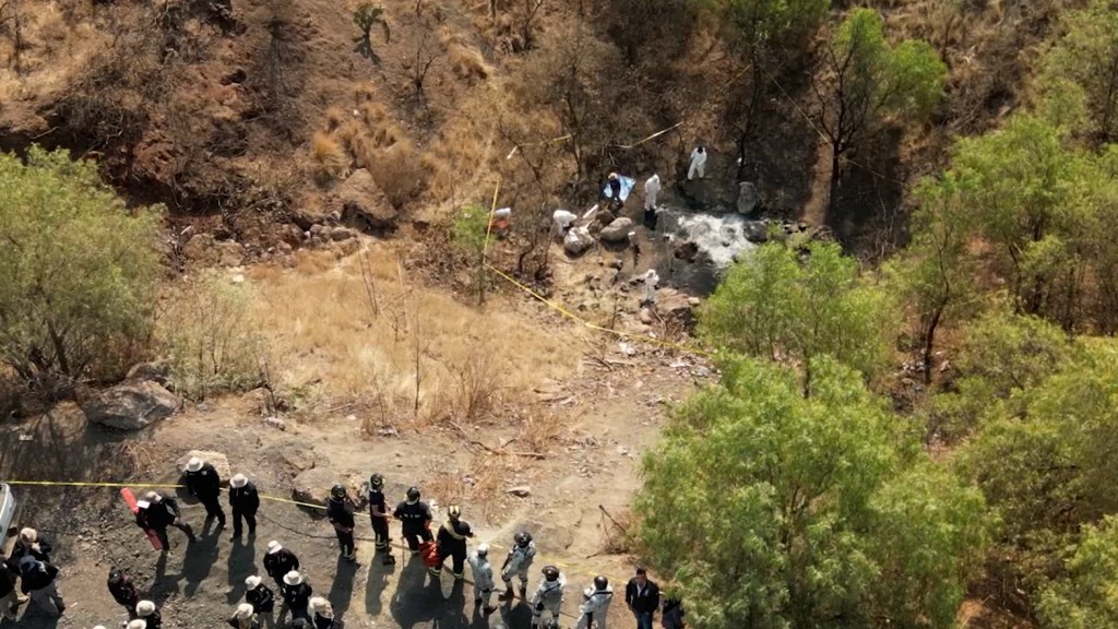Fiscalía de la Ciudad de México atendió reporte de presunto crematorio clandestino en inmediaciones de Tláhuac e Iztapalapa. (Vía CNN Español).