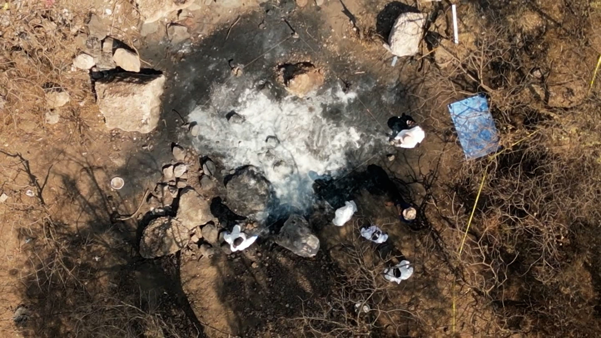 Restos óseos hallados en un presunto crematorio de la capital
mexicana no son humanos, dice la Fiscalía