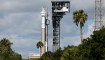 La cápsula Starliner de Boeing, colocada sobre un cohete Atlas V, se despliega hasta la plataforma de lanzamiento en el Complejo de Lanzamiento Espacial 41 en la Estación de la Fuerza Espacial de Cabo Cañaveral en Florida el 4 de mayo. (Terry Renna/AP)