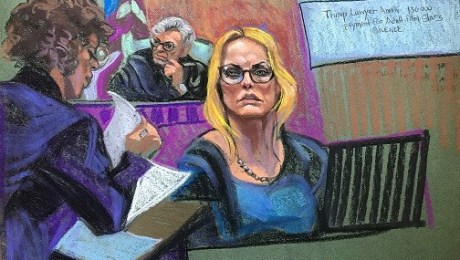 Stormy Daniels en un sketch del juicio de Donald Trump. (Crédito: Christine Cornell)
