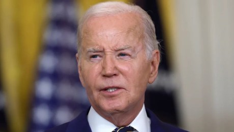 El presidente Joe Biden pronuncia un discurso sobre la limitación del asilo en la Casa Blanca el 4 de junio de 2024. (Créditos: Kevin Dietsch/Getty Images)