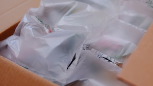 Amazon se propone eliminar relleno de plástico en entregas
